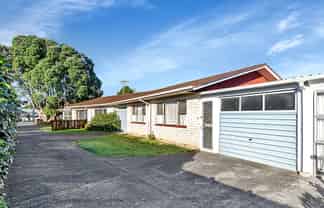 2/127 Kamo Road, Kensington