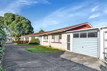 2/127 Kamo Road, Kensington