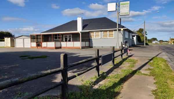 2209 South Road, Hawera