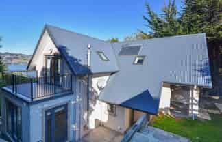 11 Hawk Lane, Saint Leonards