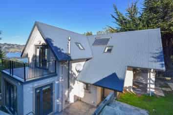 11 Hawk Lane, Saint Leonards