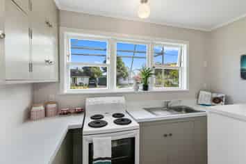 2/37 Guthrie Street, Waterloo