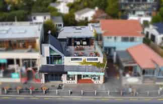 613 Marine Drive, Days Bay