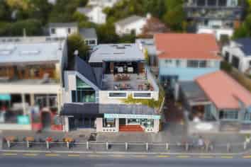 613 Marine Drive, Days Bay