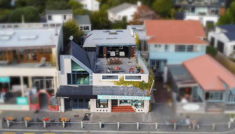 613 Marine Drive, Days Bay