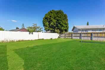 15 Edgewater Drive, Pakuranga