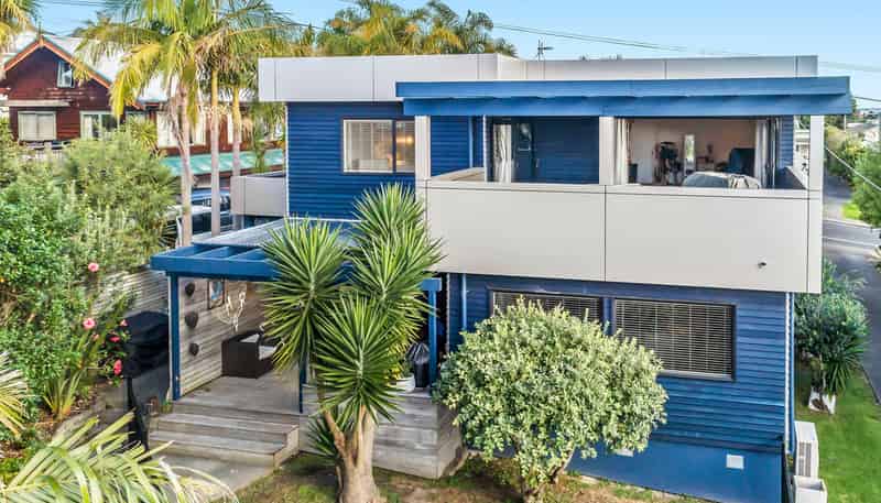 1280 Whangaparaoa Road, Army Bay