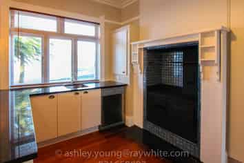 3185 Great North Road, New Lynn