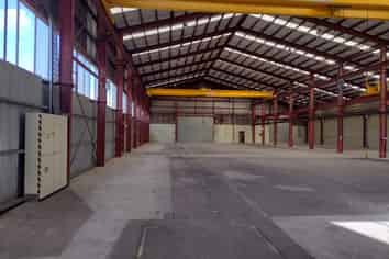 High stud manufacturing space 