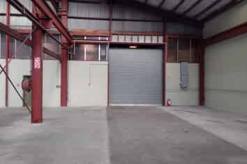 High stud manufacturing space 