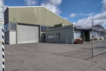 High stud manufacturing space 