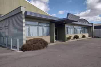 High stud manufacturing space 