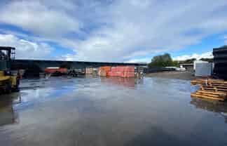 LARGE INDUSTRIAL YARD