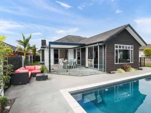 10 Amberley Place, Flagstaff