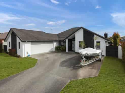 10 Amberley Place, Flagstaff