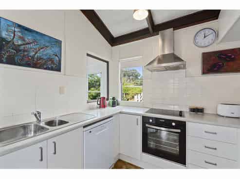 1/6 Bronwyn Place, Torbay