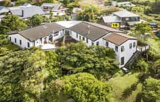 1/6 Bronwyn Place, Torbay