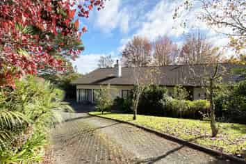 49 Vaughans Road, Okura