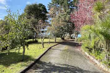 49 Vaughans Road, Okura