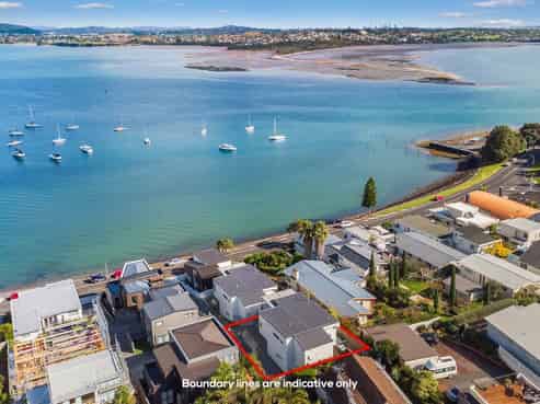 65B The Parade, Bucklands Beach