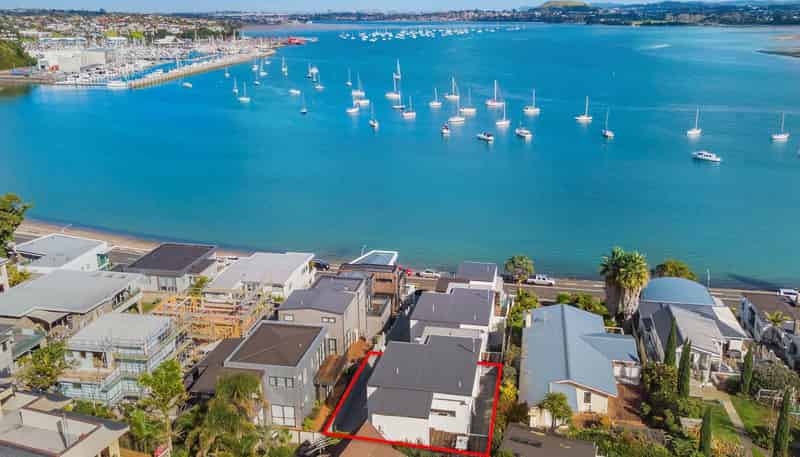 65B The Parade, Bucklands Beach