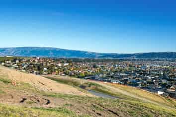 60  Irwin Logan Drive, Mosgiel