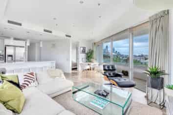 406/88 The Strand, Parnell