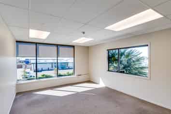 Profile Corner Office