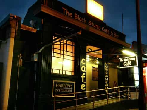 Main Road, Popular Café & Restaurant in Tararua
