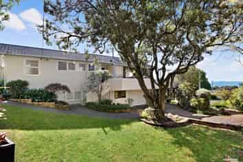 11 Park Rise, Campbells Bay