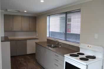 8 Alma Street, Saint Kilda