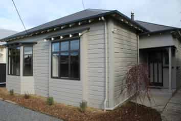 8 Alma Street, Saint Kilda