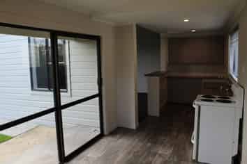 8 Alma Street, Saint Kilda