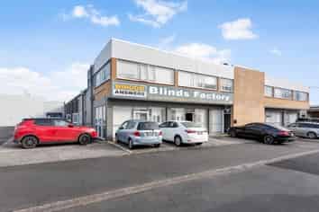 Split Risk Industrial, Prime Location 4.7% Return