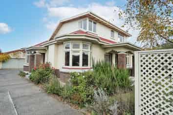 43 Catherine Street, Windsor