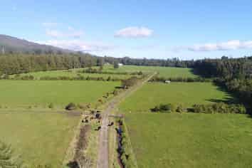 890 State Highway 67, Westport Surrounds