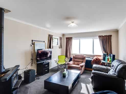 2 Savage Crescent, Marewa