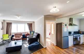 2 Savage Crescent, Marewa