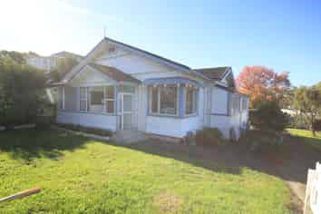 Commanding Great South Road presence 