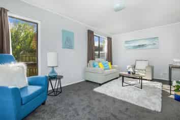 2/12 Palmers Rd, Clendon Park