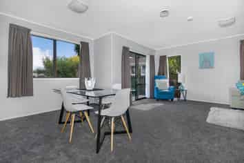 2/12 Palmers Rd, Clendon Park