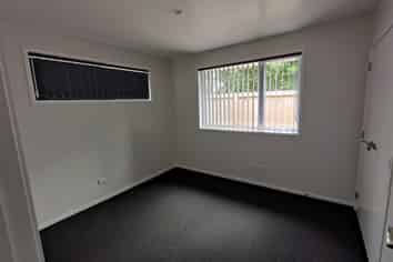 8A Thornton Place, Melville