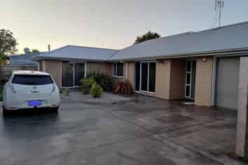 8A Thornton Place, Melville