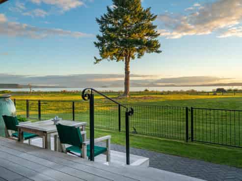 12,14 and Mahuta Road, Five Mile Bay