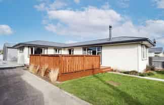 150 Edinburgh Crescent, Waikiwi