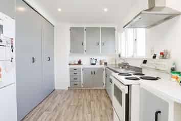 150 Edinburgh Crescent, Waikiwi