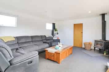 150 Edinburgh Crescent, Waikiwi