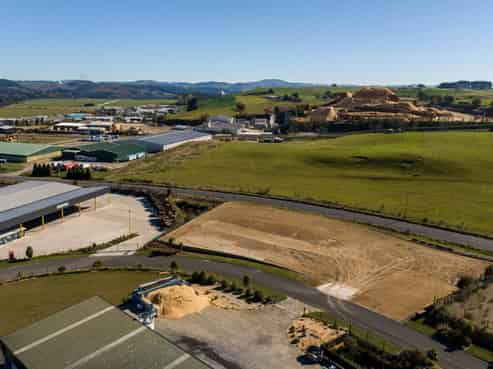 18 Storage Sheds Left