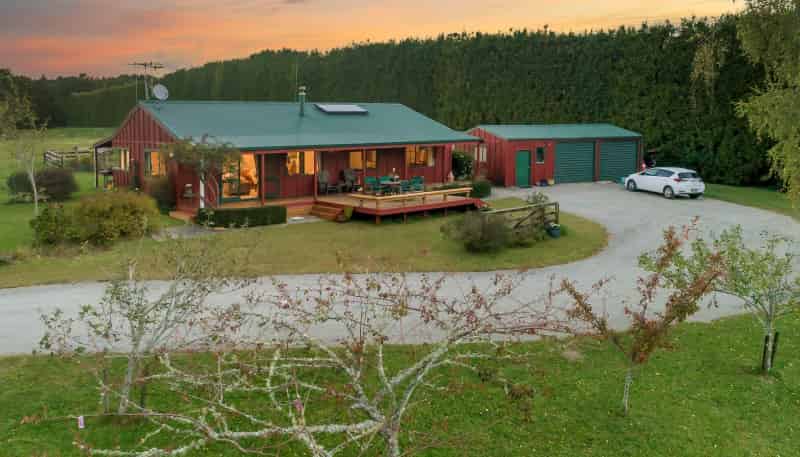 9A McQuade Road, Whakamarama