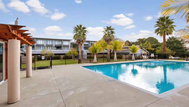 14B/30 Westward Ho Road, Glen Eden